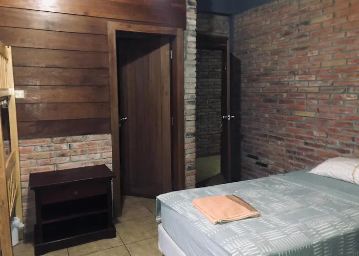 Tavarua Hotel