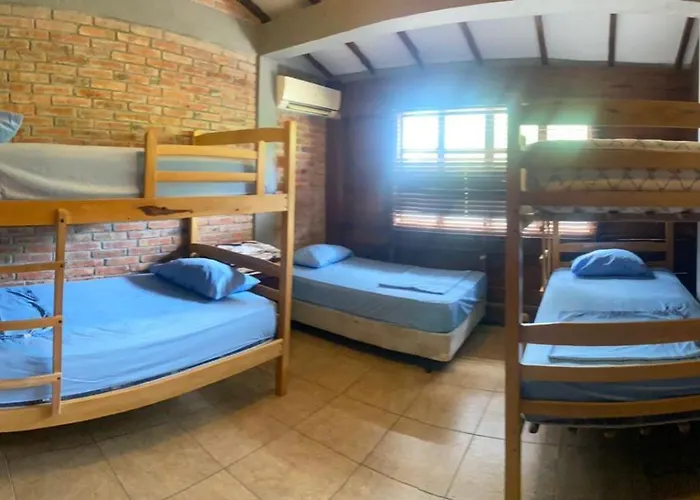 Tavarua Hotel